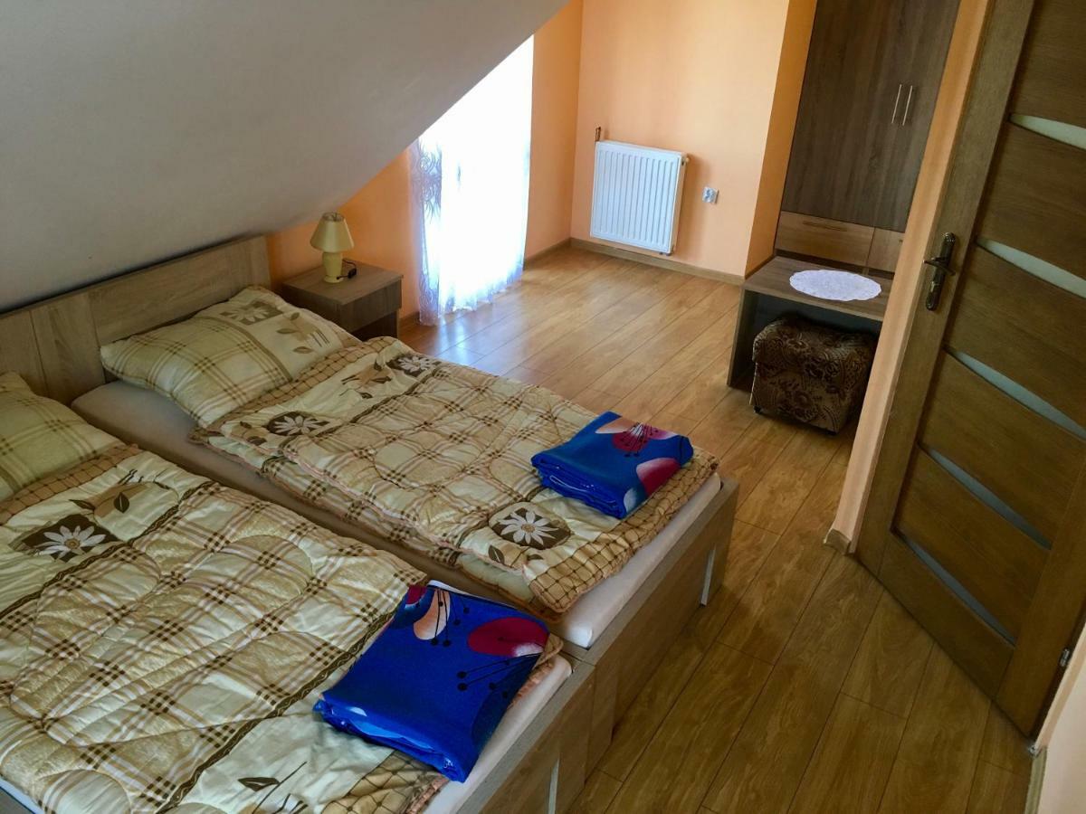 Teczowe Lowisko Hotel Wolka Orlowska Екстериор снимка